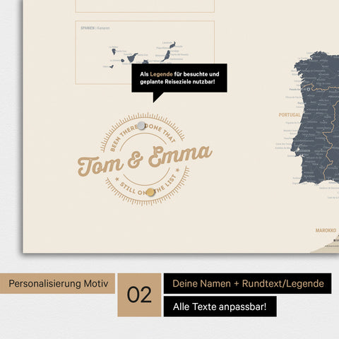 Personalisierte Magnet-Europakarte in Navy Light mit rundem Logo, das eine Legende für bereits besuchte Reiseziele beinhaltet