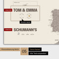 Magnetische Europa-Karte in einem modernen Design in Warmgray (Braun-Grau) als Magnet-Poster mit Personalisierung als Logo mit einer Weltkugel