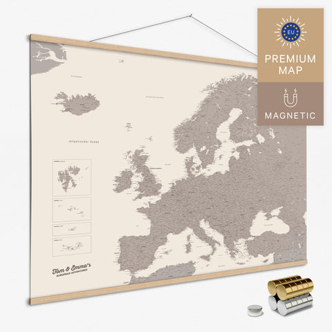 Magnetische Europakarte Magnet-Poster in der Farbe Warmgray (Braun-Grau) in modernem, minimalistischen Design zum Pinnen und Markieren von Reisezielen kaufen