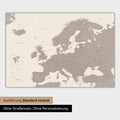Neutrale Ausführung einer Landkarte von Europa als Poster in der Farbe Warmgray (Braun-Grau)