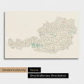 Neutrale und schlichte Standard-Ausführung einer Österreich-Karte als Pinn-Leinwand in Multicolor Classic mit oder ohne Straßennetz