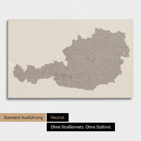 Neutrale und schlichte Standard-Ausführung einer Österreich-Karte als Pinn-Leinwand in Warmgray mit oder ohne Straßennetz
