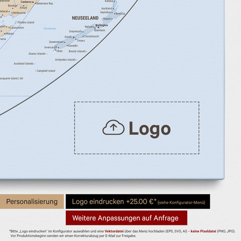 Politische Weltkarte in der Equal-Earth-Projektion als Pinn-Leinwand in Multicolor Atlas, auf die ein Firmenlogo eingedruckt werden kann