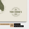 Pinnwand Leinwand einer USA Amerika Karte in Olive Green mit eingedrucktem Logo „United States"