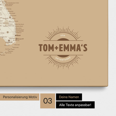 Pinnwand Leinwand einer USA Amerika Karte in Treasure Gold mit eingedrucktem Logo „United States"
