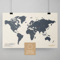 Weltkarte als Poster in Navy Light zum Pinnen und Markieren von Reisezielen kaufen